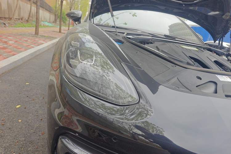 Used Porsche Panamera 2017 Panamera 4 E-Hybrid Executive Long Wheelbase 2.9T Right Front Headlight