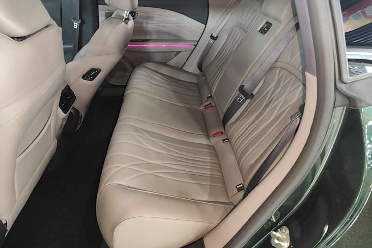 Used Geely Galaxy 8 2025 130km EM-P Starship Edition Left Rear Seat