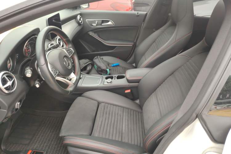 Used Mercedes-Benz CLA 2018 CLA 220 4MATIC
