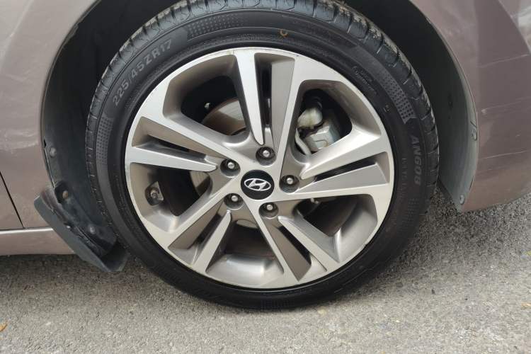 Used Hyundai Elantra (6th Generation / Lingdong) 2016 1.6L Automatic ZhiXuan · Luxury Version