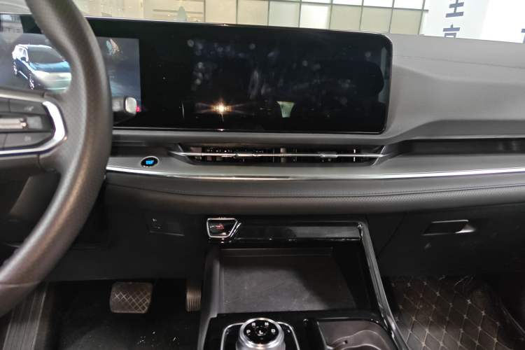 Used Ford Equator Sport 2025 EcoBoost 170 Platinum Edition