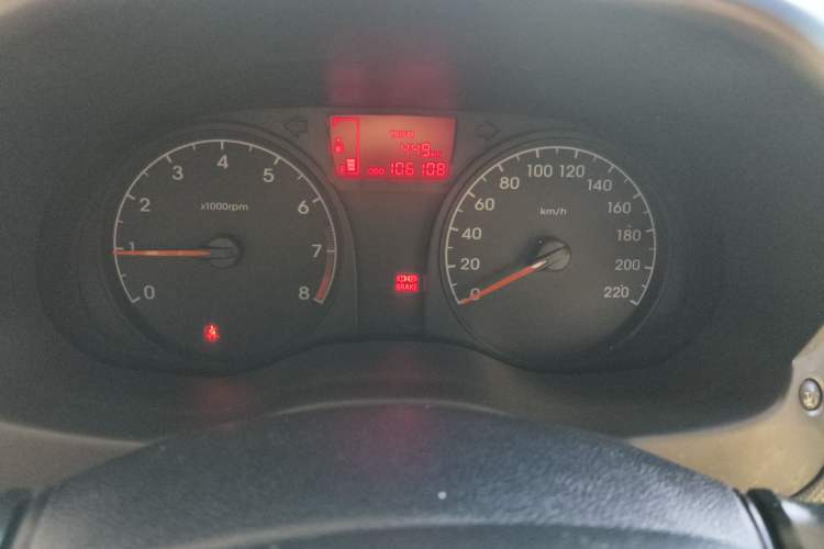 Used Hyundai Verna (older generation) 2014 1.4L Manual Smart GLS Trim Instrument Cluster