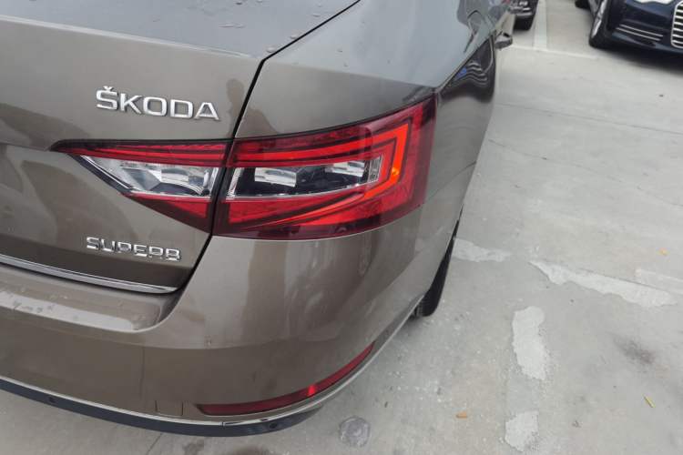 Used Skoda Superb 2016 TSI330 DSG Smart Drive Edition