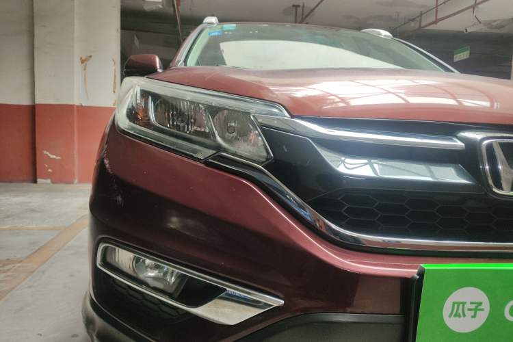 Used Honda CR-V 2015 2.4L two-wheel drive luxury version Right Front Headlight