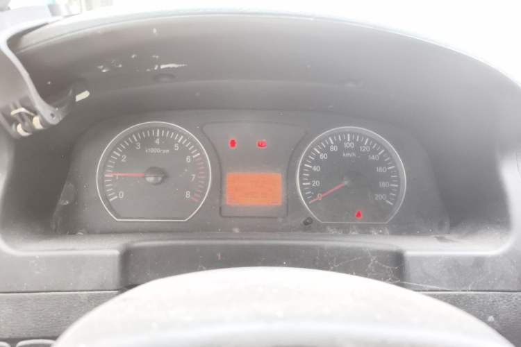 Used FORTHING Lingzhi 2013 M3 1.6L 7-Seater Comfort Model
