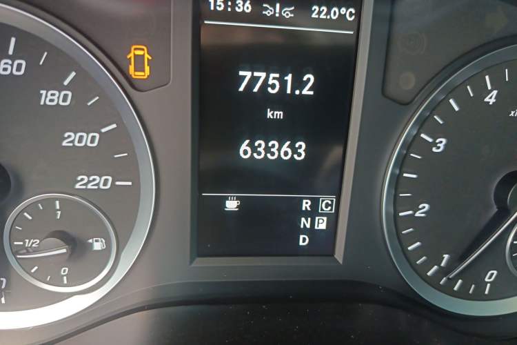 Used Mercedes-Benz Vito 2021 2.0T Business Version 7 Seats
