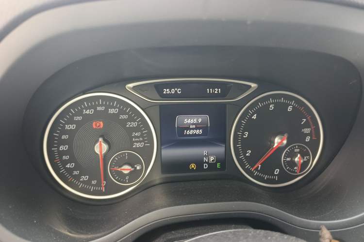 Used Mercedes-Benz B-Class 2015 B 200 Sport Edition Instrument Cluster