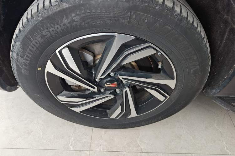Used Hongqi HS5 2022 Revised Version 2.0T Smart Connect Flagship Edition