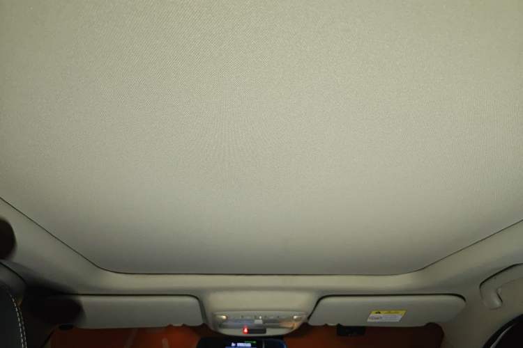 Used Renault Koleos 2017 2.0L Two-Wheel-Drive Leading Edition