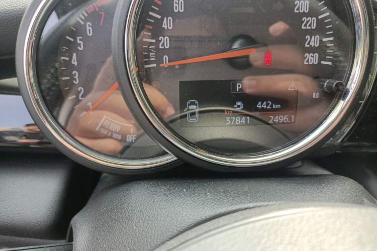 Used MINI 2019 1.5T COOPER Classic Edition Five-Door Version Odometer Close Up