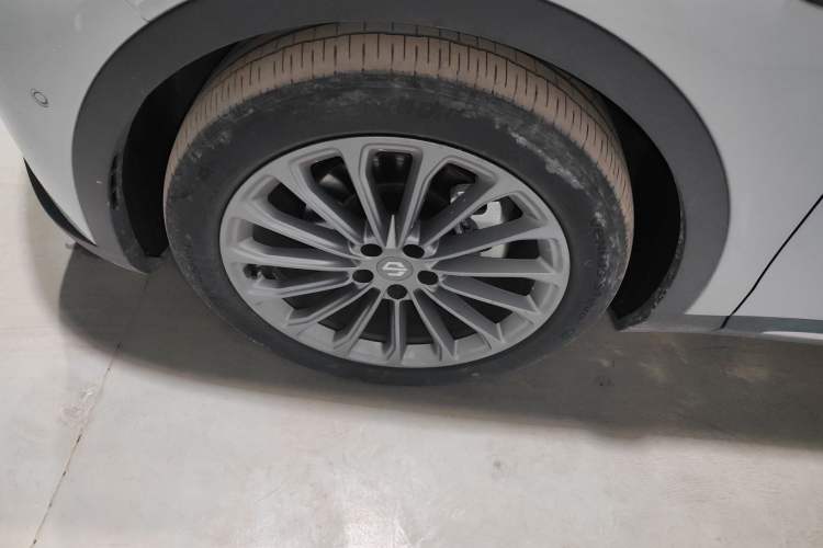 Used Leapmotor C11 2024 All-Electric 580 Luxury Edition
