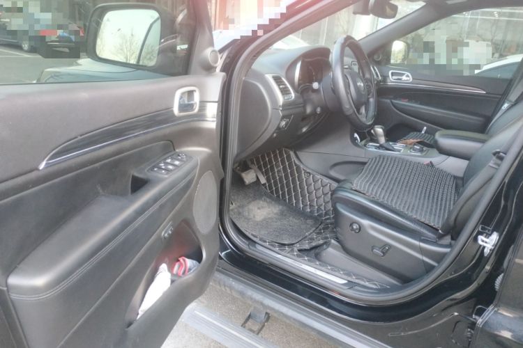 Used Jeep Grand Cherokee 2020 3.0L Elite Navigation Edition Driver Seat