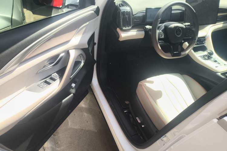 Used BYD Song Pro New Energy 2024 HONOR Edition DM-i 110KM Excellence Model
