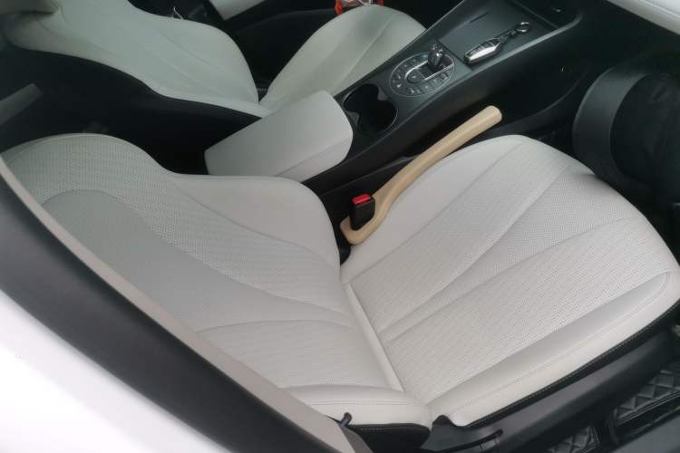 Used BYD Seal 05 DM-i 2025 DM-i Smart Drive 55KM Luxury Model Right Front Seat