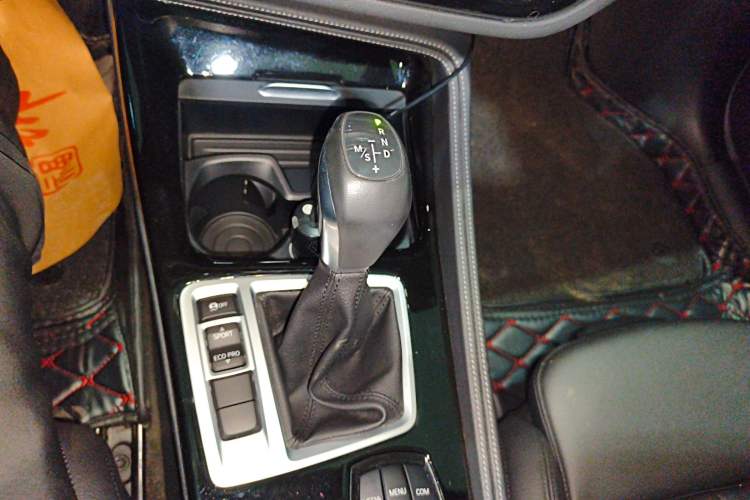 Used BMW 1 Series 2018 Facelifted 118i Sport Edition Gear Lever