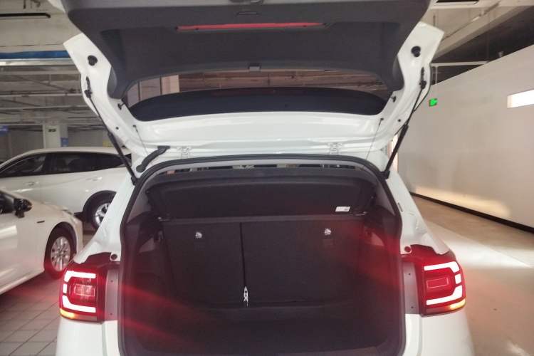 Used Volkswagen Tacqua 2021 1.5L Automatic Yue Zhi Lian Edition Trunk