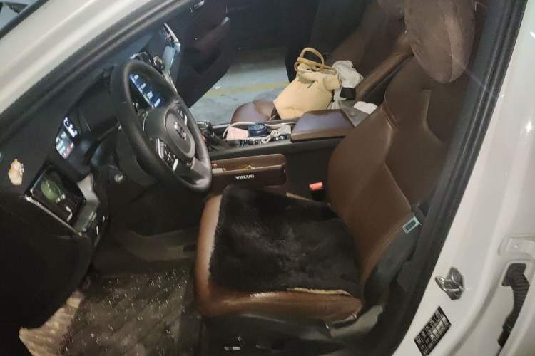 Used Volvo S60 2020 T4 Zhiyi Luxury Edition
