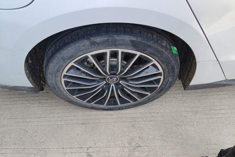 Used BYD Han 2024 EV Glory Edition 506KM Front-Wheel-Drive Premium Model Exterior 5