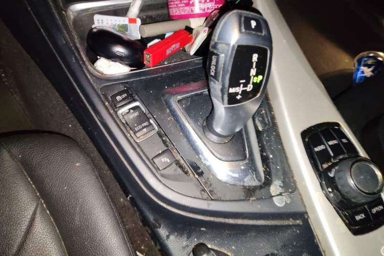 Used BMW 3 Series 2015 320Li Luxury Edition Fashion Model
