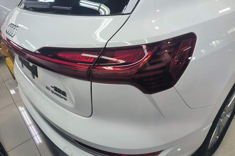 Used Audi e-tron 2021 50 quattro Luxury Edition