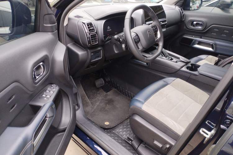 Used Citroen C5 AIRCROSS 2023 400THP Longitudinal Engine Version Driver Seat