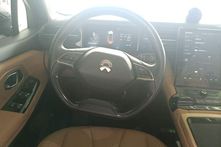 Used Nio ES8 2018 355 km Base Version 7-Seater Edition Steering Wheel