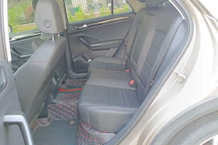 Used Volkswagen T-ROC 2021 Revised Version 280TSI DSG Two-Wheel Drive Comfort & Smart Connectivity Edition Left Rear Seat