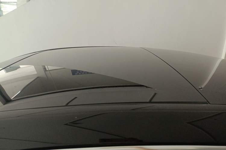 Used Mercedes-Benz EQE 2022 350 Pioneer Edition Roof