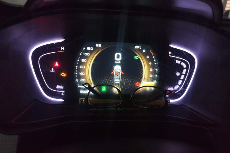 Used Geely Auto Coolray 2019 Sport Model 260T DCT Battle China V Standard