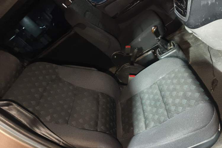 Used Foton MP-X E 2017 2.0L New Express Long Wheelbase 4Q20M Left Rear Seat