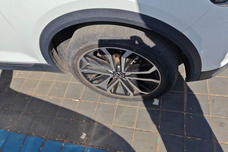 Used Volkswagen T-ROC 2021 280TSI DSG Two-Wheel Drive Comfort Connect Edition