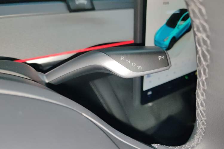 Used Tesla Model Y 2023 Rear-Wheel-Drive Version
