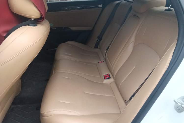 Used Geely Galaxy L6 2023 125km Starship