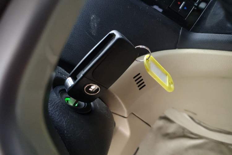 Used Haval H6 2014 Upgraded Model 2.0T Diesel Manual Two-Wheel Drive Urban Version