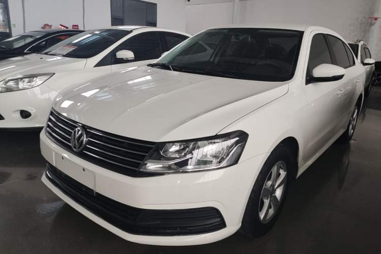 Used Volkswagen Lavida 2015 1.6L Automatic Fashion Edition