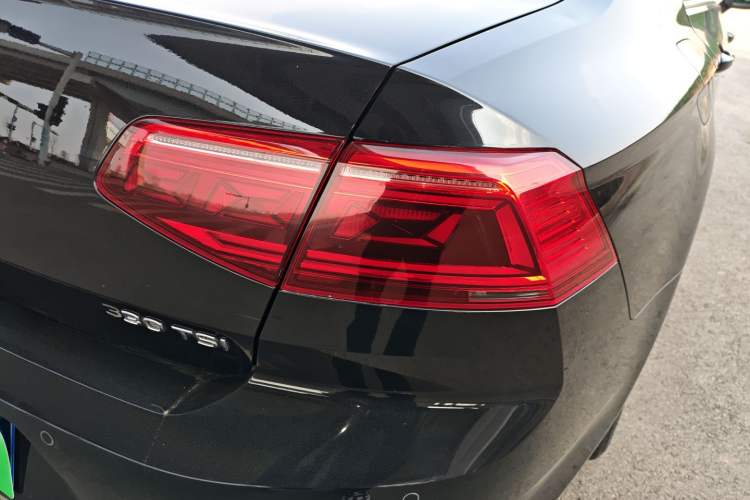 Used Volkswagen Magotan 2020 330TSI DSG Leading Model
