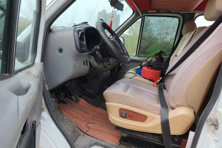 Used Ford Classic Transit 2013 2.8T Facelifted Diesel Van - Short Wheelbase Mid-Roof Model JX493ZLQ4
