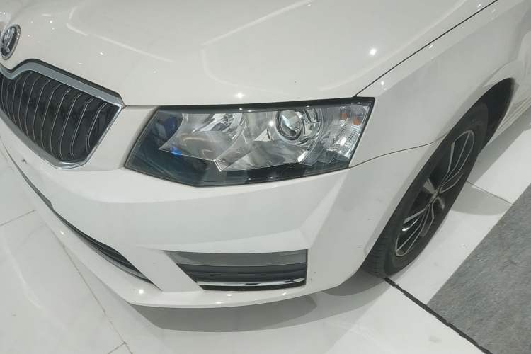 Used Skoda Octavia 2017 TSI280 DSG Smart Drive Edition