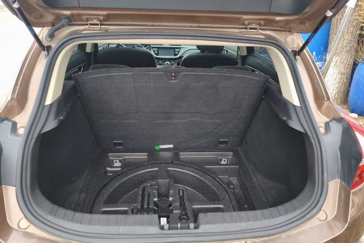 Used Geely Auto Emgrand GS 2016 Elegant Edition 1.3T Automatic LingShang Model