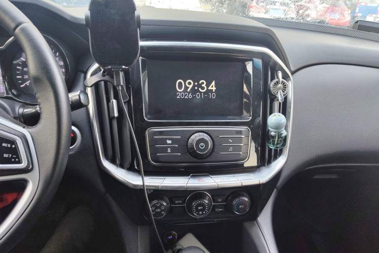 Used JMC Yusheng S350 2016 2.0T Automatic All-Wheel Drive Gasoline Luxury Version with Sunroof 5 Seats