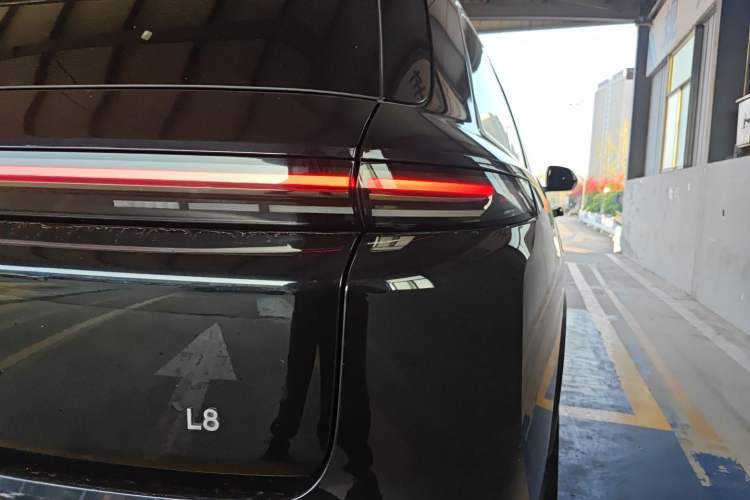 Used Li Auto L8 2023 Max model Exterior 3