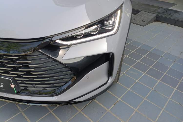 Used BYD Tang New Energy 2025 Intelligent Driving Version DM-i 115KM Flagship Edition Left Front Headlight