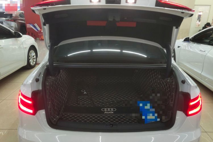 Used Audi A4L 2019 40 TFSI Fashion Version China V