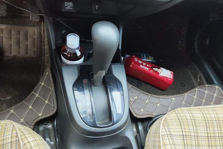 Used Honda Fit 2014 1.5L LX CVT Comfort Model Gear Lever