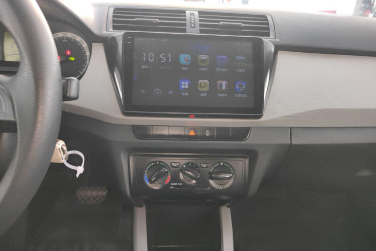 Used Skoda Fabia 2017 1.4L Automatic Car Enjoy Edition Audio And AC Panel