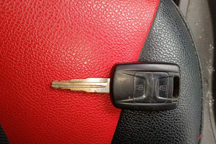 Used Wuling Rongguang V 2016 1.2L Standard Version Vehicle Key