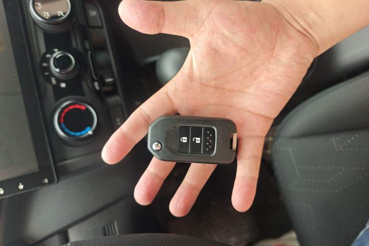 Used Honda Fit 2016 1.5L LXS CVT Comfort Sunroof Version Vehicle Key