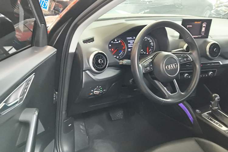 Used Audi Q2L 2022 35 TFSI Fashionable and Elegant Model Driver Seat