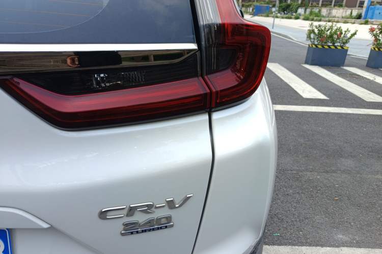 Used Honda CR-V 2021 240TURBO CVT 2WD Comfort Version Right Rear Taillight