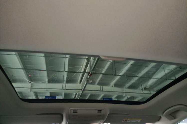 Used Volkswagen Golf 2018 230TSI Automatic Luxury Version
